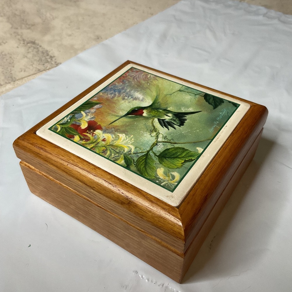 Larry K Martin Hummingbird AbsorbaStone Coasters -Set w/ Wooden Storage Box 5 pc